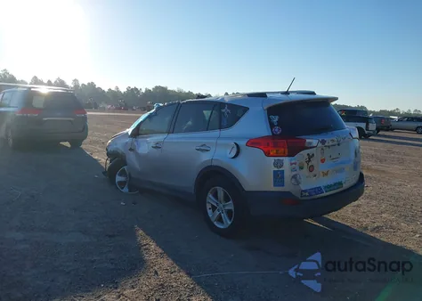 2013 Toyota Rav4 Xle z USA, uszkodzony, nr VIN 2T3WFREV1DW053132